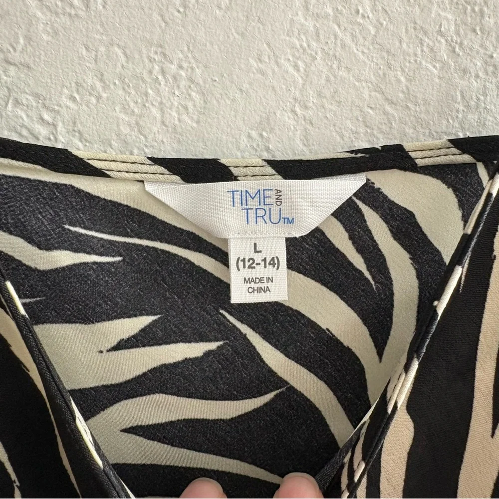 Time & Tru | Satin Zebra Print Tank Top - Picture 4 of 6